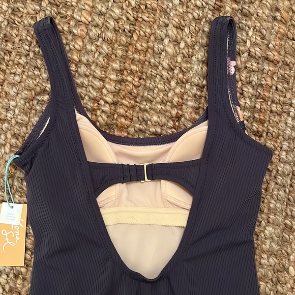 Kona Sol one piece bathing suit - Picture 8 of 8